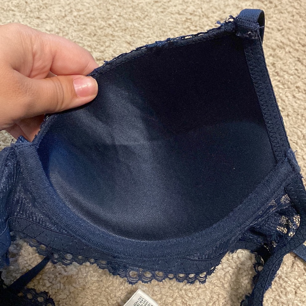 Laura Ashley Navy Blue Lace Bra - Picture 10 of 10